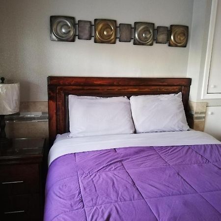 Suites Leon Rojo Tijuana Esterno foto